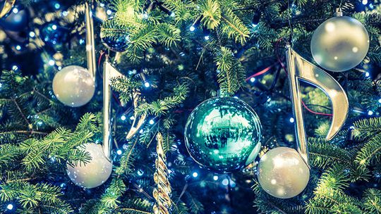 ‘A Swingin’ Christmas’ brings Big Band music to Gainesville