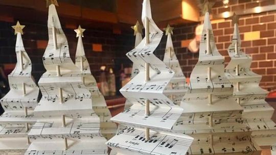 Collinsville Community Library spreads Christmas cheer this season