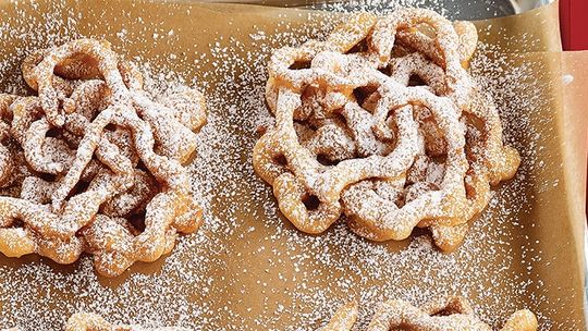 Golden Chick’s sweet treats benefit Whitesboro schools