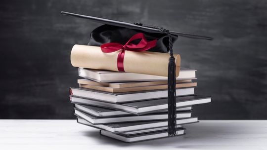 Local alumni earn collegiate honors