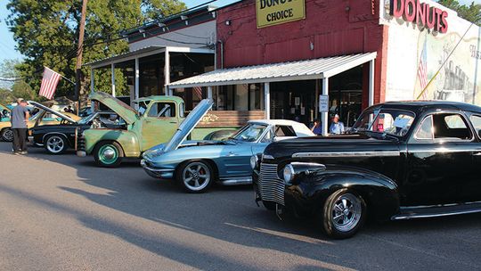 Pioneer Day recognizes car show, bake-off winners