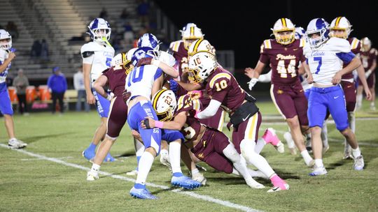 Pirates, Hornets to face off for district lead