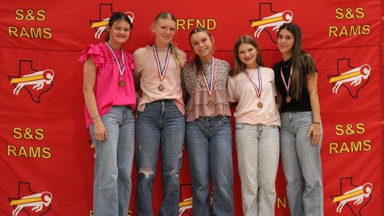 S&S Middle School awards assembly celebrates UIL honors