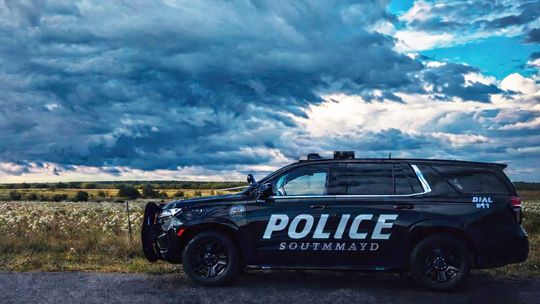 Southmayd Officer helps save local toddler during medical emergency