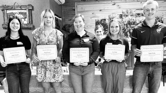 WGRSPA awards five scholarships to area students