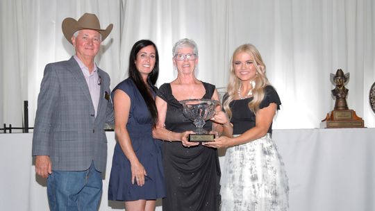 Whitesboro horsewoman receives NSBA Legacy Award