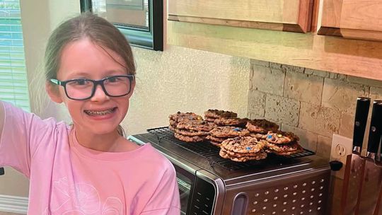 WIS student Emma Miles’ bake sale fundraiser secures her attendance at Lone Star Leadership Academy Camp