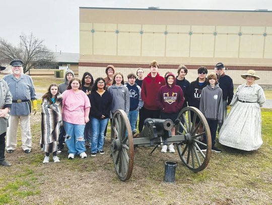 Civil War lesson kicks off Spring Break with a ‘bang’