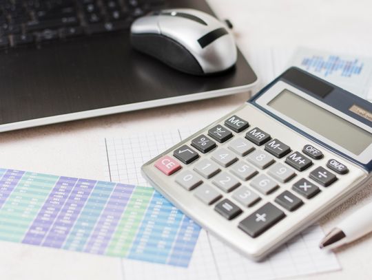Council continues budget talks