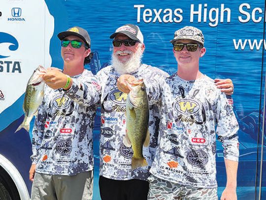 High School Anglers end year, set records