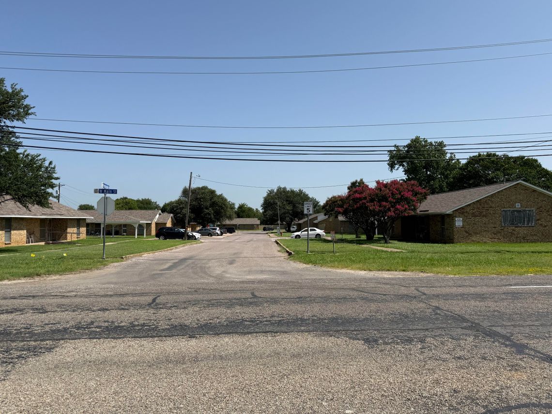 City of Whitesboro helps residents seek apartment repairs City of Whitesboro helps residents seek apartment repairs