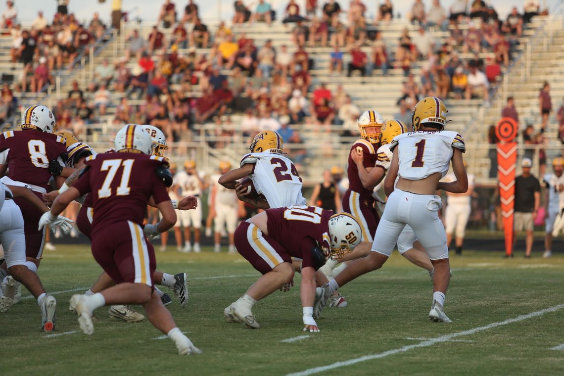 Collinsville alums match football wits Friday night Collinsville alums match football wits Friday night