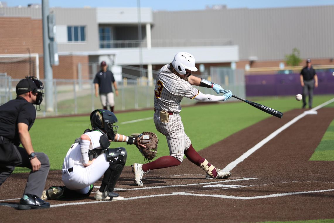Collinsville outlasts Crawford in battle of Pirates, on to regional final Collinsville outlasts Crawford in battle of Pirates, on to regional final