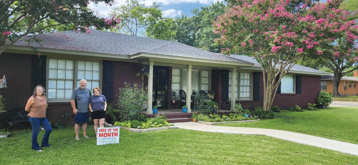 Keep Whitesboro Beautiful awards Yard of the Month