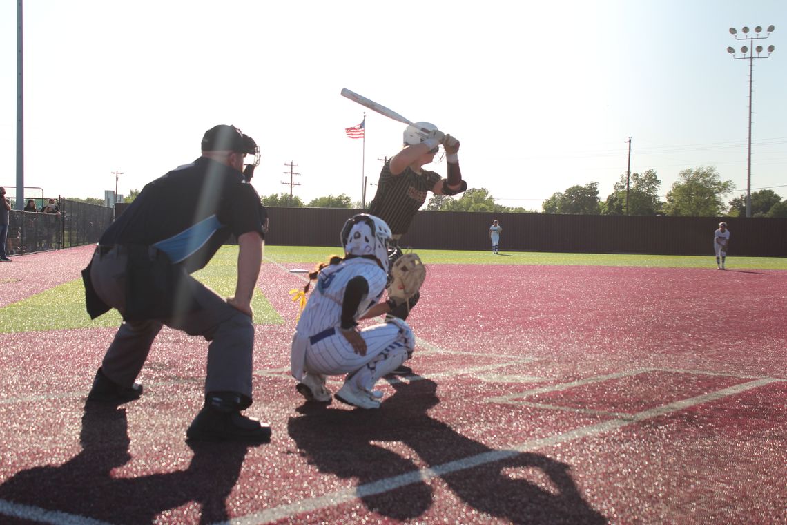 Lady Cats pound Gunter for region semis berth