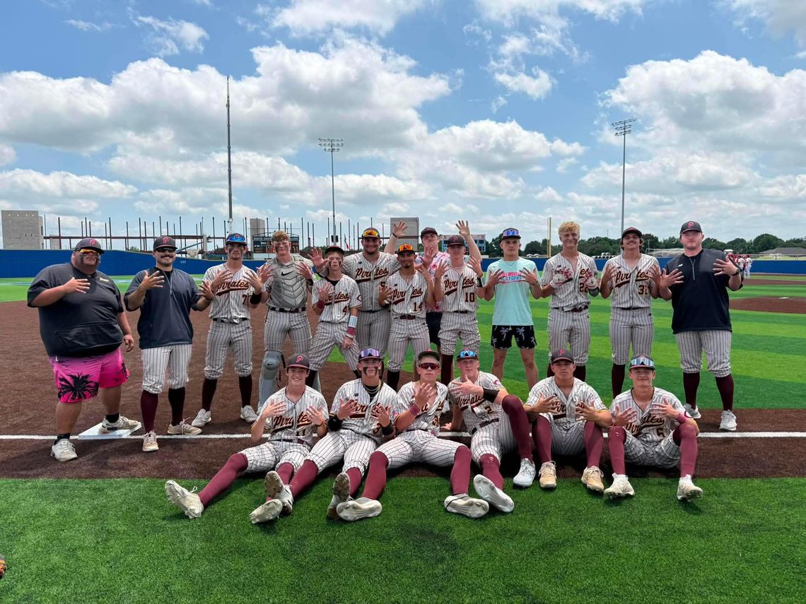 Pirates advance to 4th straight State semifinal Pirates advance to 4th straight State semifinal