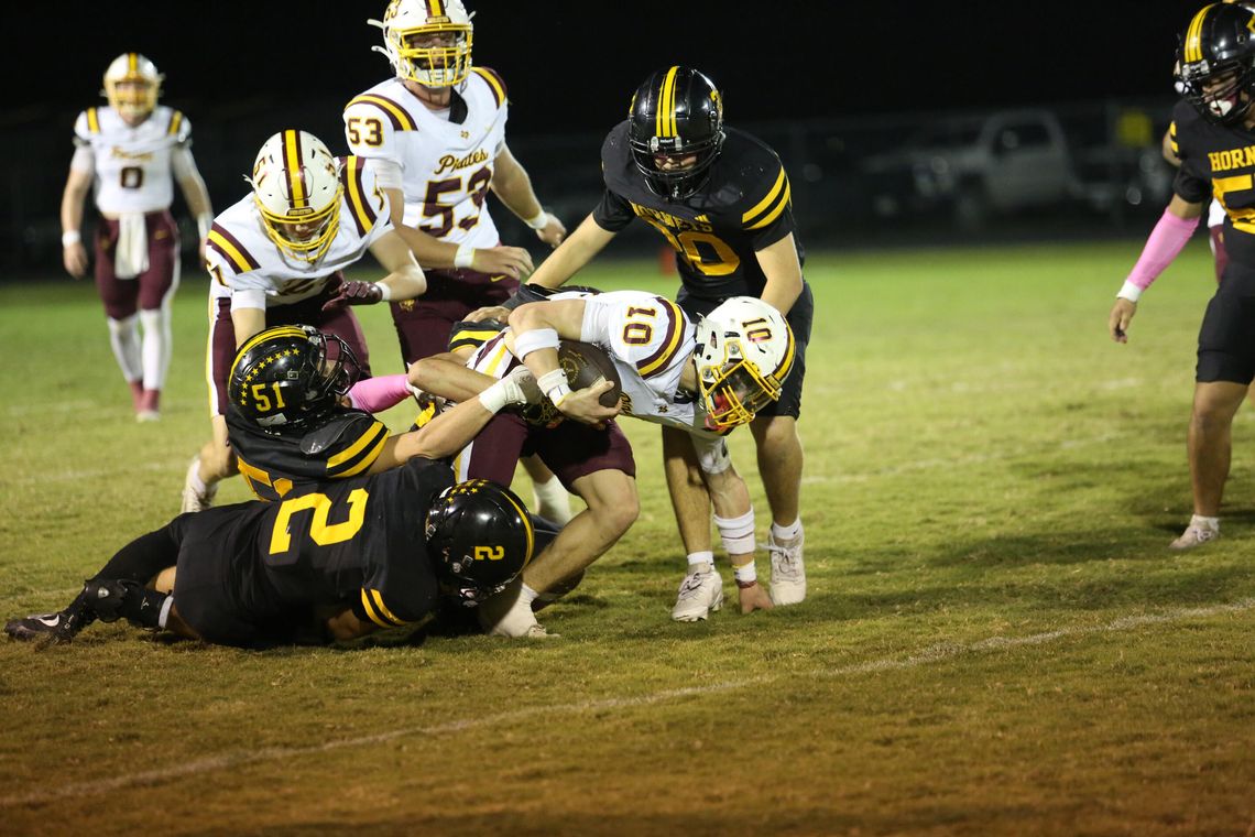 Pirates look to wrap up district crown against Hornets Pirates look to wrap up district crown against Hornets