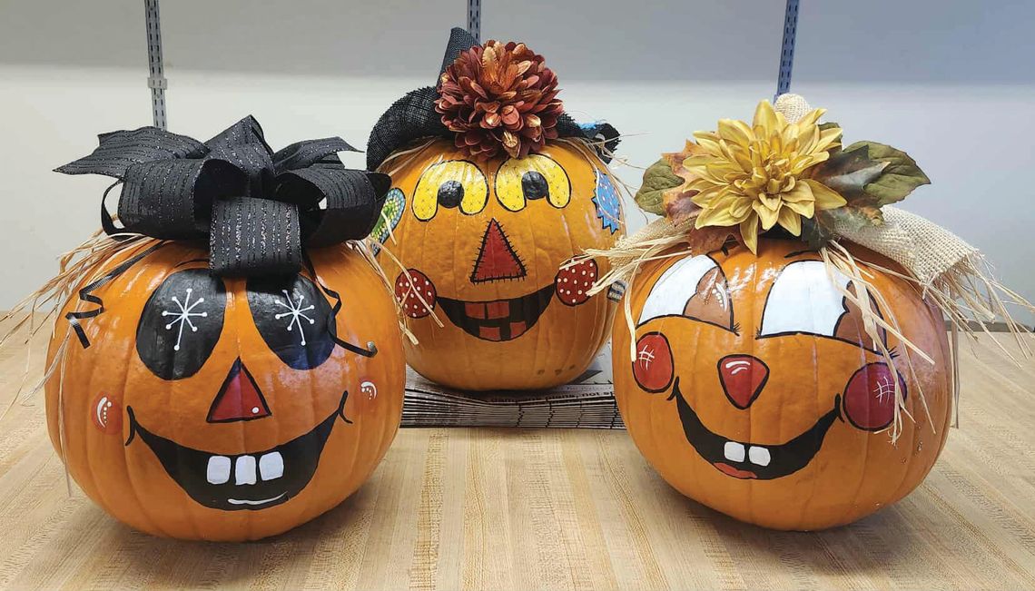 WGRSPA pumpkins spread cheer, benefit a worthy cause WGRSPA pumpkins spread cheer, benefit a worthy cause