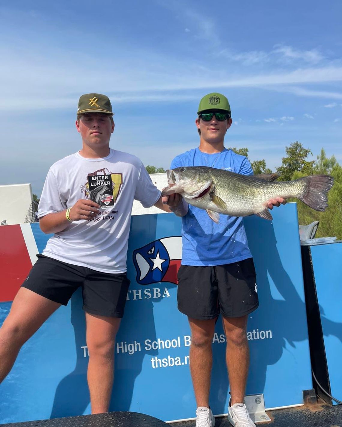 Whitesboro Bass Team reels in award-winning 10-pounder